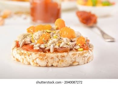 Nuts Explode 的图像结果