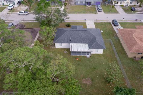 2832 Economy St, Fort Myers, FL 33916 | Snapshot Listings