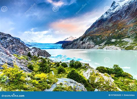 Grey Glacier, Patagonia, Chile Foto de archivo - Imagen de lugar, andes ...