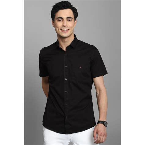 Buy Louis Philippe Men Black Slim Fit Solid Half Sleeves Casual Shirt ...