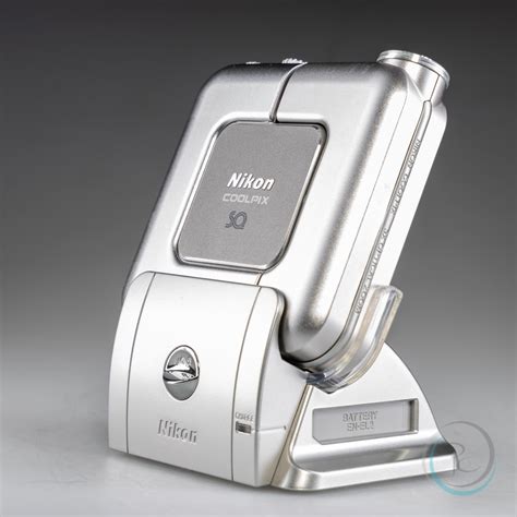 2003 година - Nikon Coolpix SQ