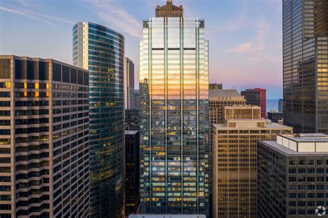 111 S Wacker Dr, Chicago, IL 60606 | LoopNet