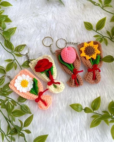 Cute Crochet Mini Bouquet Keychain – Dainty Little Shop