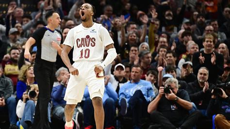 Cavs score vs Thunder, Cleveland snaps OKC's 15-game winning streak