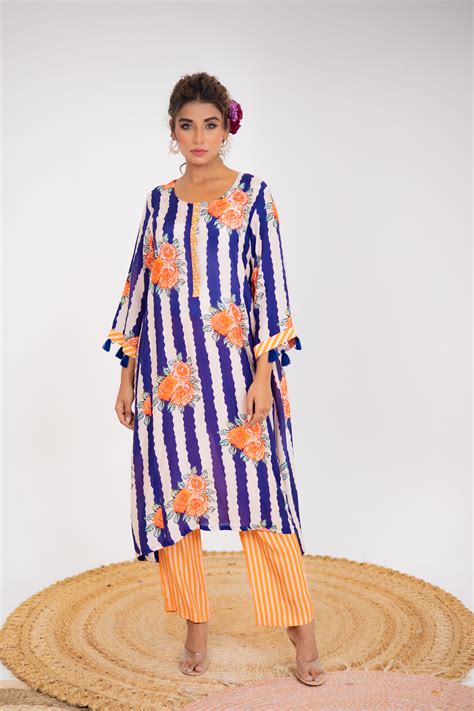 Buy Beige/Navy Blue Bold Floral Printed Muslin Kurta Set - Where ...