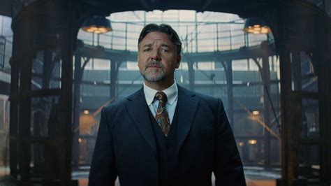 Russell Crowe & More Join Netflix Unabomber Movie Cast, Lead Revealed