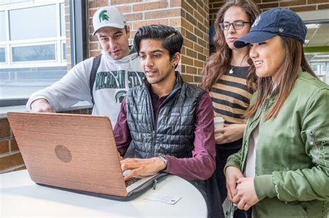 Business College 的图像结果