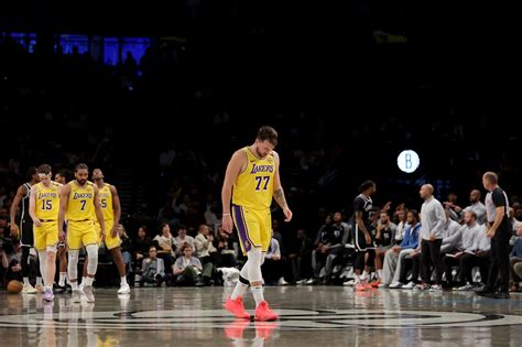 Luka Dončić Injury Update: Lakers Star's Status vs. Suns After ...