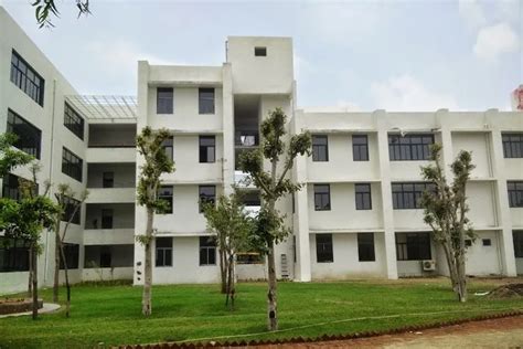 Khyati School of Business Administration Ahmedabad Campus: Photos ...