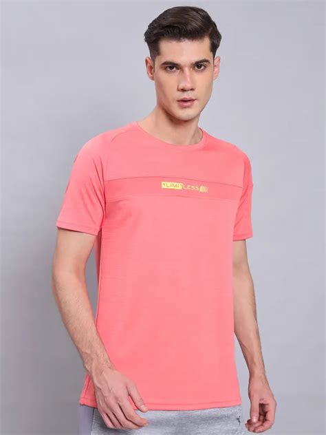 Men Slim Fit Crew Neck T-shirt with Techno Cool+