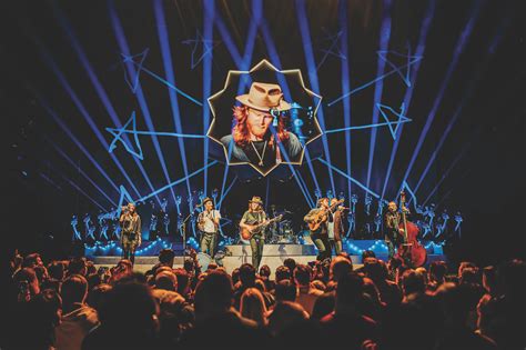 When Stars Align: The Lumineers Step Up To Stadiums - Pollstar News