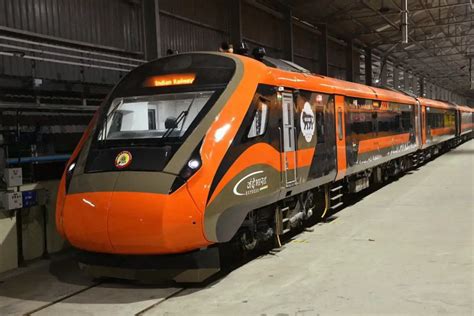 Vande Bharat Express to Link Varanasi, Chitrakoot, and Khajuraho ...