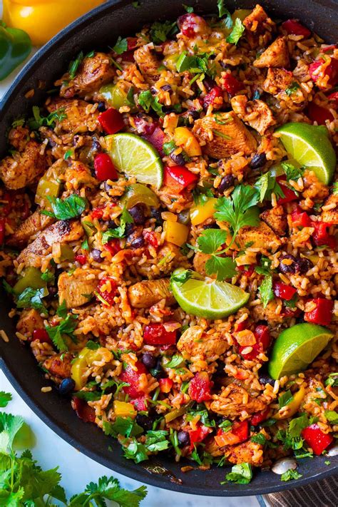 Easy Chicken Fajita Rice Bowl made in ONE PAN! It's a simple chicken ...