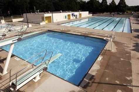 Fargo seeks more input for Island Park pool renovation - InForum ...