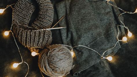 Wallpaper ball, knitting needles, garland, knitting, needlework hd ...