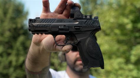 The Smith & Wesson PERFORMANCE CENTER® M&P®9 M2.0 METAL CARRY COMP ...