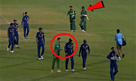 కనీసం షేక్ హ్యాండ్స్ ఇవ్వలేదు | Sri Lanka fight controversy with ...