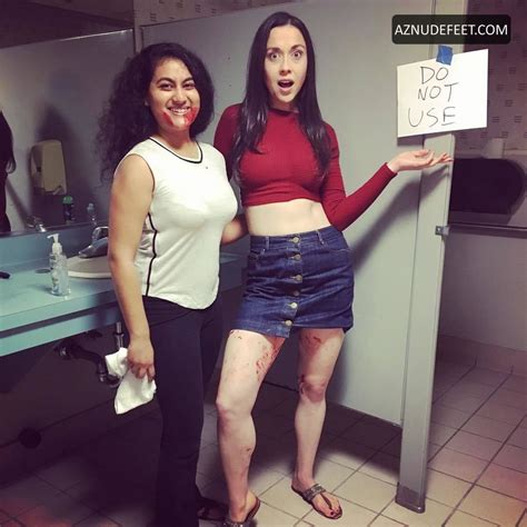 RACHEL ALIG Feet - AZNudeFeet