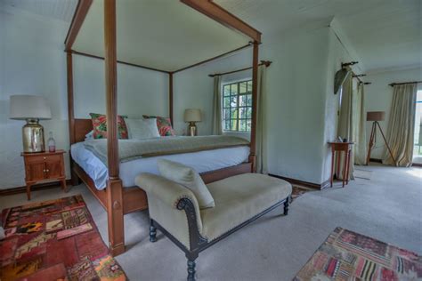 Sabyinyo Silverback Lodge