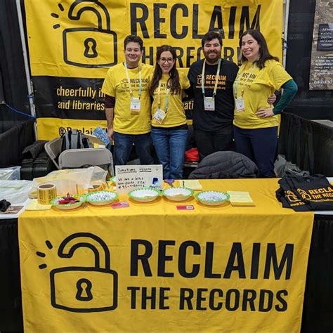 Genealogists say state hinders their research