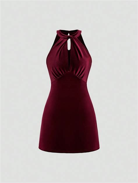 Sweetra Velvet French Elegant Red Halter Neck Droplet Collar Bodycon ...