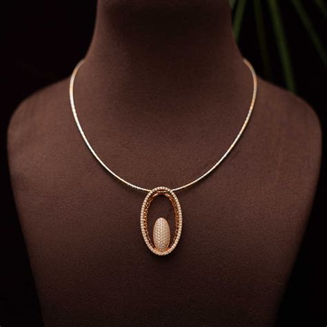 Shop Minimal Necklace for Women Online Starting @ ₹1,650