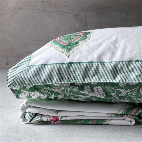 Buy Anaira Floral Pattern Hand Block Print Bed Sheet - Home Artisan