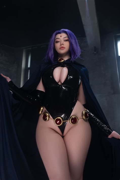 Female Gojo Satoru from Jujutsu Kaisen by meriol_chan : r/CosplayLewd