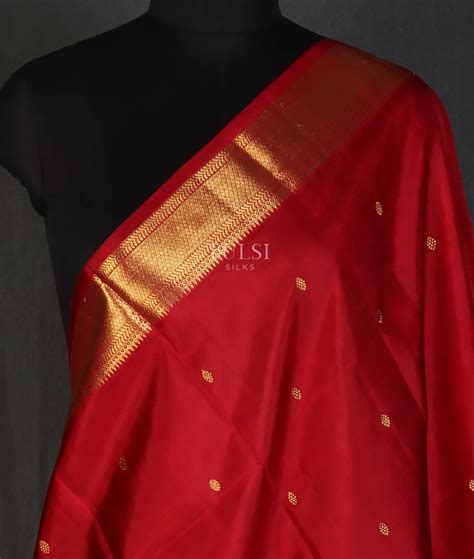 Buy Red T459298