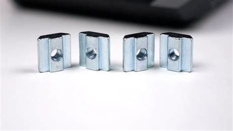 CSL DD / Gran Turismo® DD Pro と CSL ペダルを装着するために必要なボルトはどれですか？ | Fanatec