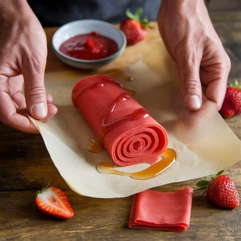 🍓 3-Ingredient Homemade Strawberry Fruit Roll-Ups - favrecipe