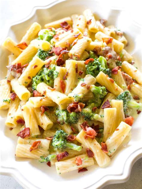 One-Pot Bacon Broccoli Pasta | The Girl Who Ate Everything