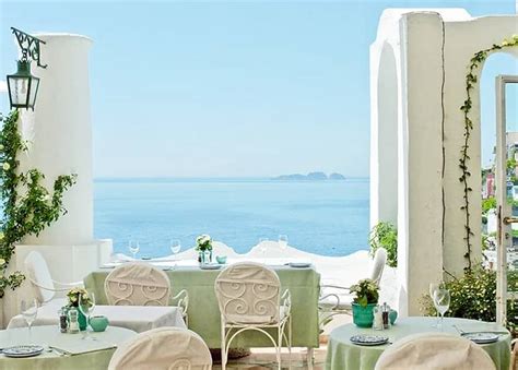 Waterfront Restaurant 的图像结果