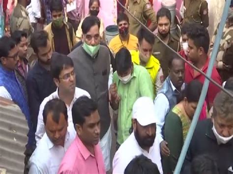 Delhi Minister Gopal Rai visits hospital, cylinder blast incident spot ...
