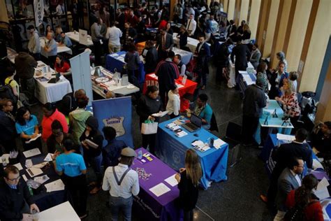 Private Reports Suggest US Labor Market Weakened in October