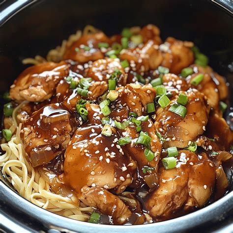 Slow Cooker Honey Garlic Chicken & Noodles Delight | Delectable Meal