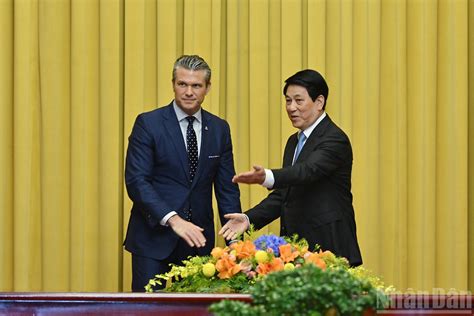 [Ảnh] Chủ tịch nước Lương Cường tiếp Bộ trưởng Chiến tranh Hoa Kỳ Pete ...