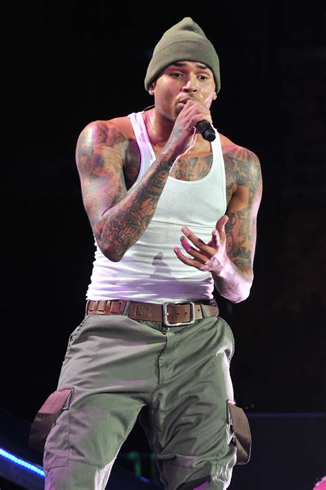 Chris Brown to perform at Grammys