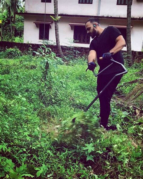 Jason Almeida on LinkedIn: #raze #grasscutting