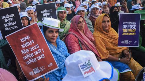 Non-Muslims won't be appointed to Waqf boards till next SC hearing: Centre