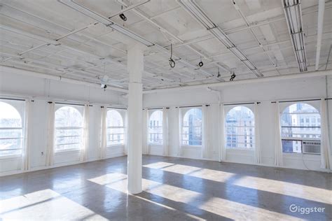 The BEST Empty Studio spaces for rent near me | Giggster