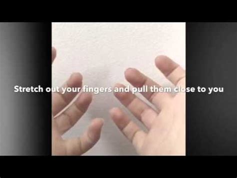 How to crack your knuckles tutorial - YouTube