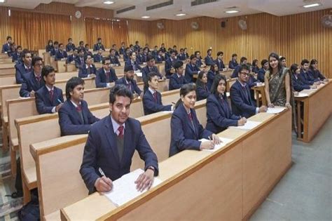 Hindustan Institute of Technology and Management Agra Campus: Photos ...