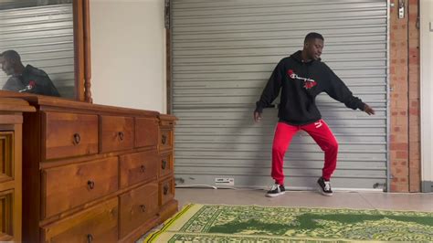 Step Back Dance Challenge 的图像结果