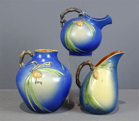 Roseville Pitchers – COPAKE AUCTION