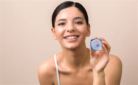 Buy SCIIAN Bubble Gum Lip Balm for Naturally Glowing and Hydrated Lips ...