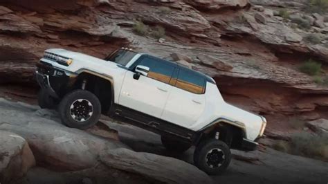 Watch GMC Hummer EV Truck Show Off Crab Walk and 4-Wheel Steering