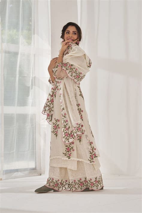 GULABSA BAANO-set of 3 ( kurta,sharara & dupatta) - Naaz By Noor