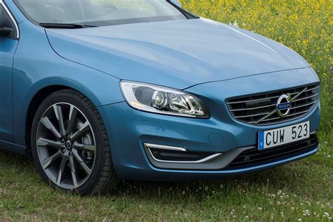 2014 Volvo S60 Photos: Interior, Exterior, and Videos