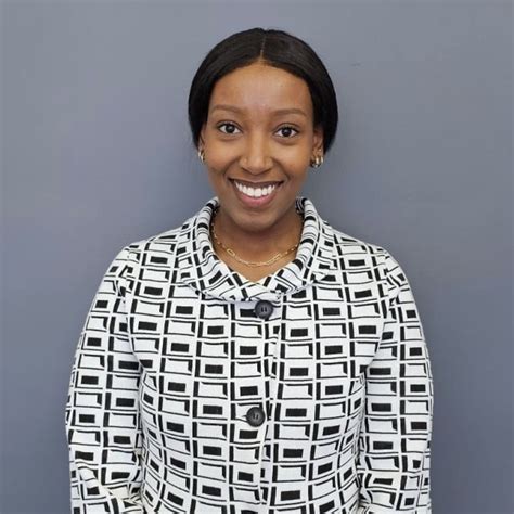 Melissa Pere - Lookup Realty